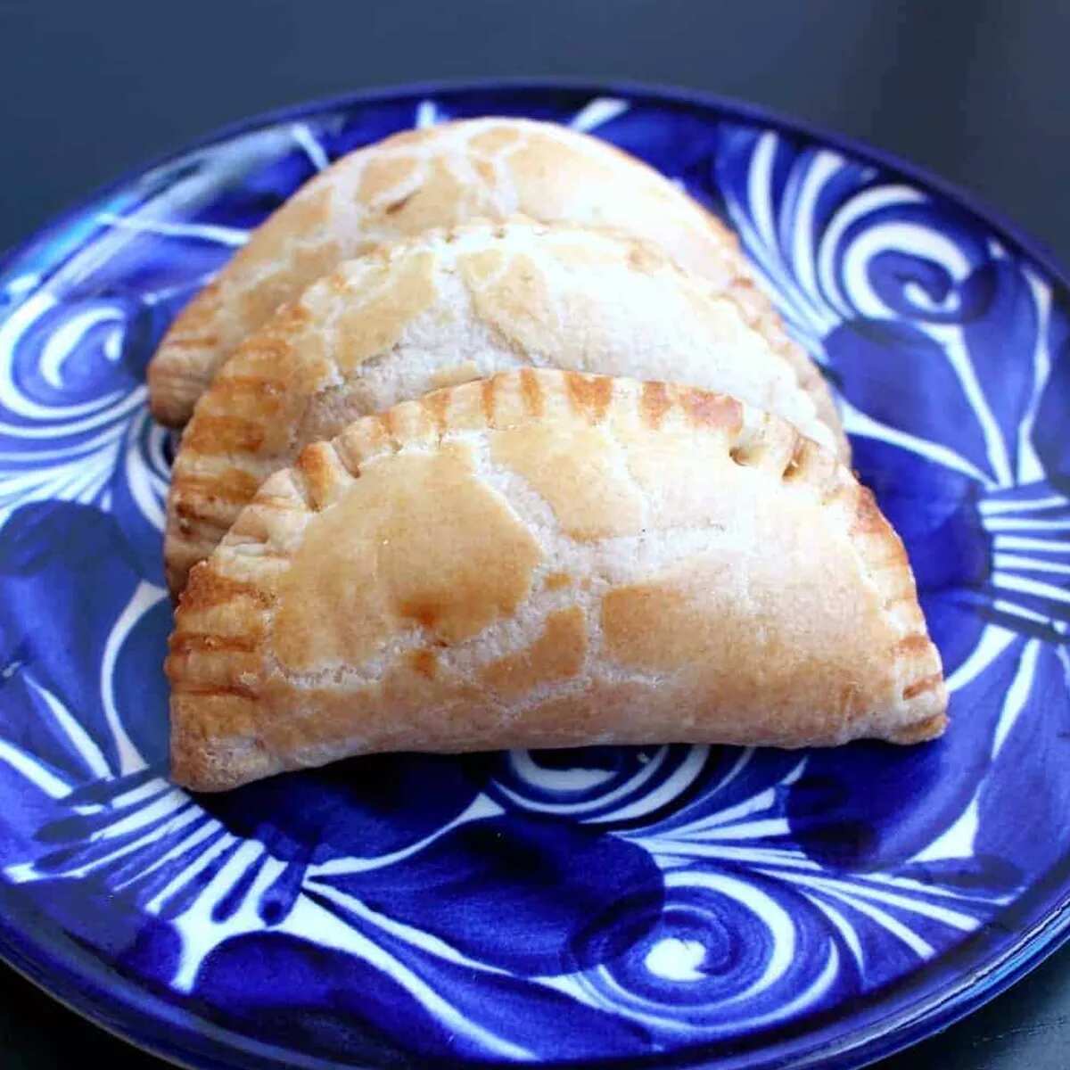 How to make Empanada De Queso Recipe